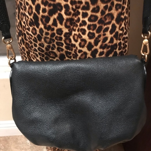 MARC JACOBS 🔥🔥Natasha crossbody genuine leather bag, gold hardware. - Picture 3 of 8